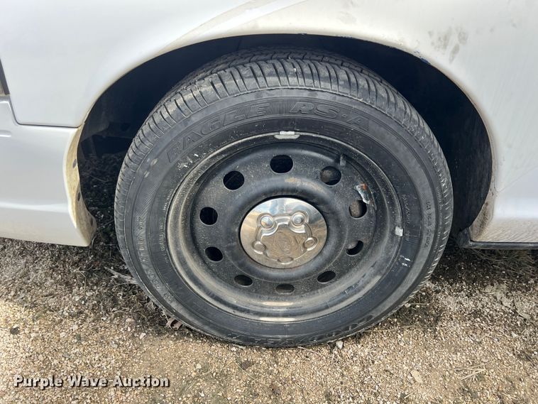 image for item KR9586 2009 Ford Crown Victoria Police Interceptor