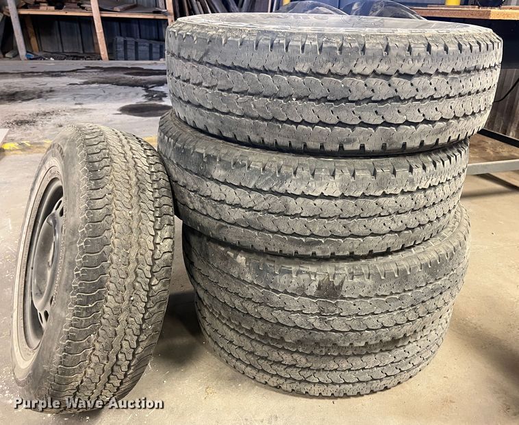 image for item KR9587 (7) tires