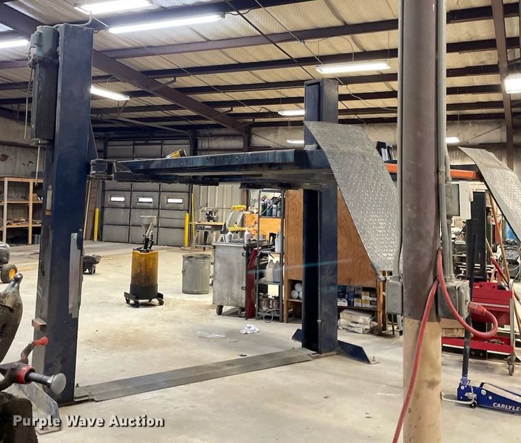 image for item KR9590 VBM 20000  automotive lift