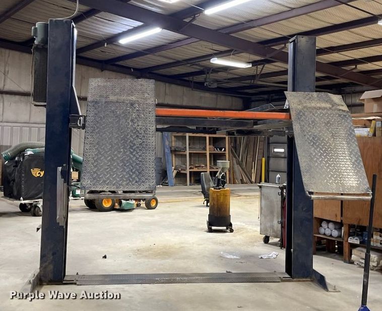 image for item KR9590 VBM 20000  automotive lift