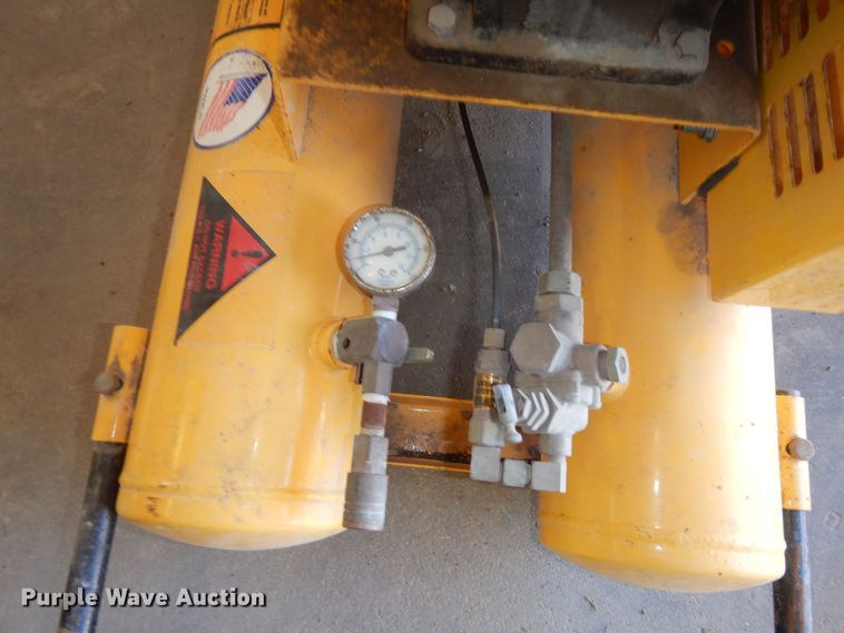 image for item KS9455 Titan Industrial  air compressor