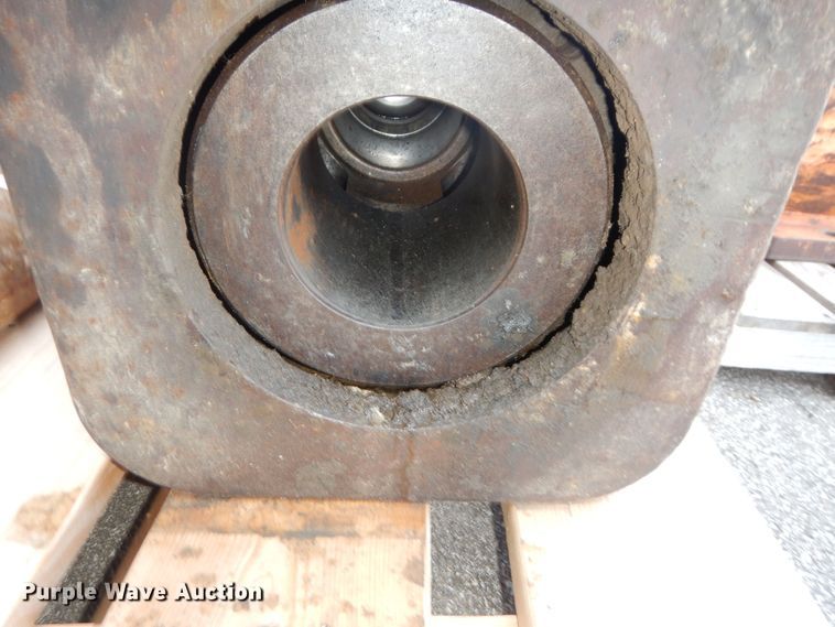 image for item KS9542 (2) excavator attachments