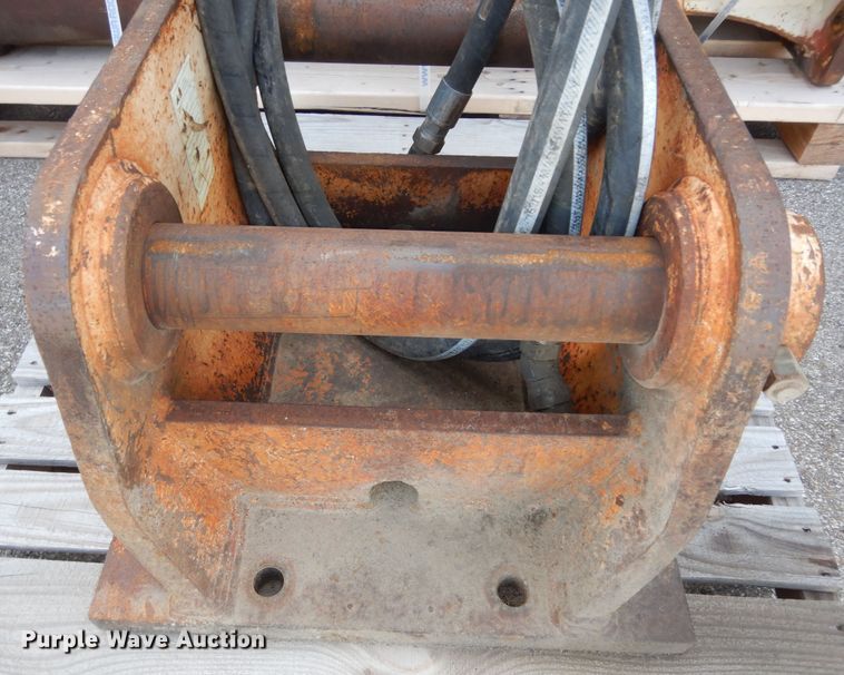 image for item KS9542 (2) excavator attachments