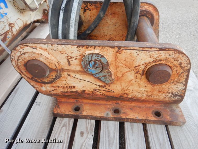 image for item KS9542 (2) excavator attachments