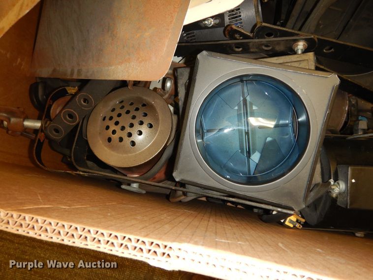 image for item KS9552 (7) pallets of stage lighting equipment