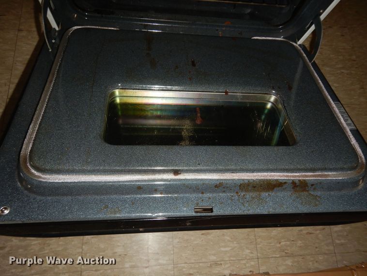 image for item KS9557 (2) electric ranges