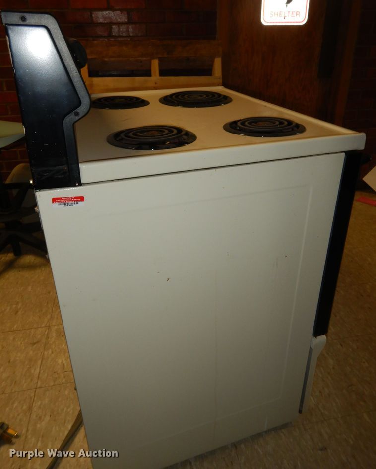 image for item KS9557 (2) electric ranges