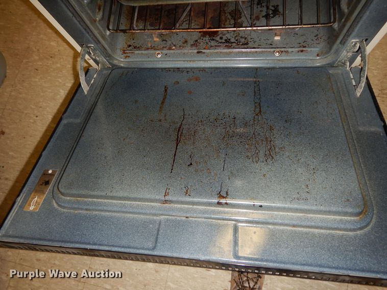 image for item KS9557 (2) electric ranges