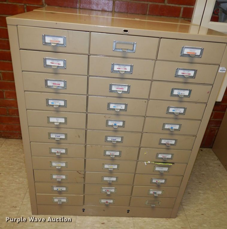 image for item KS9558 (6) metal cabinets