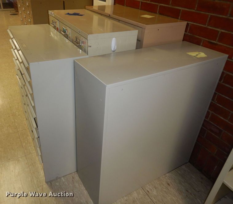 image for item KS9558 (6) metal cabinets