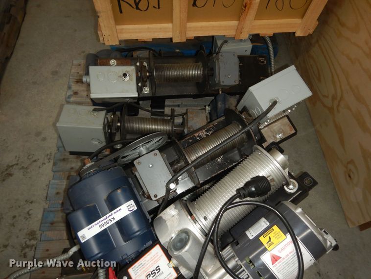 image for item KS9565 (7) basketball goal electric motors