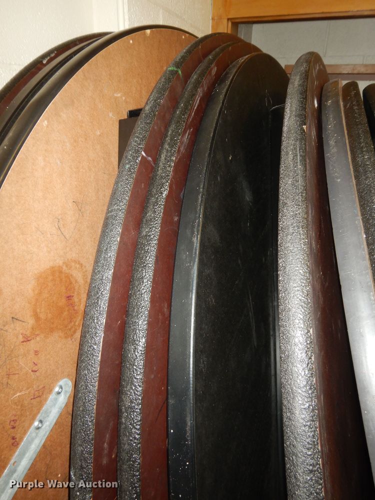 image for item KS9570 (14) round tables