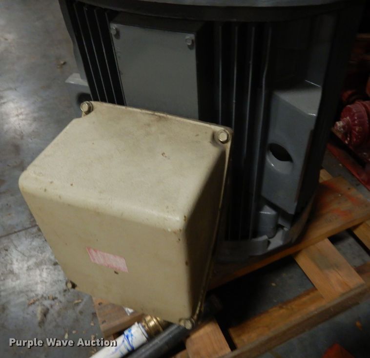 image for item KU9752 General Electric  well pump motor