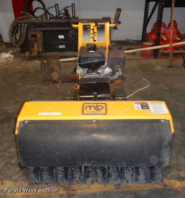 image for item KU9754 M-B 1695457  sweeper