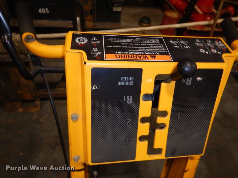 image for item KU9754 M-B 1695457  sweeper