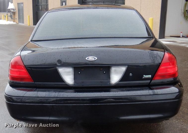 image for item KU9759 2011 Ford Crown Victoria Police Interceptor