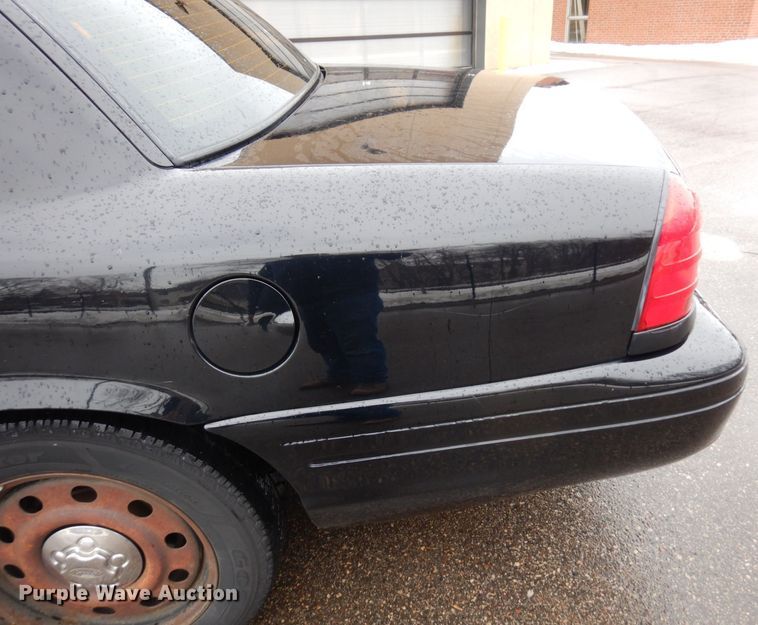 image for item KU9759 2011 Ford Crown Victoria Police Interceptor