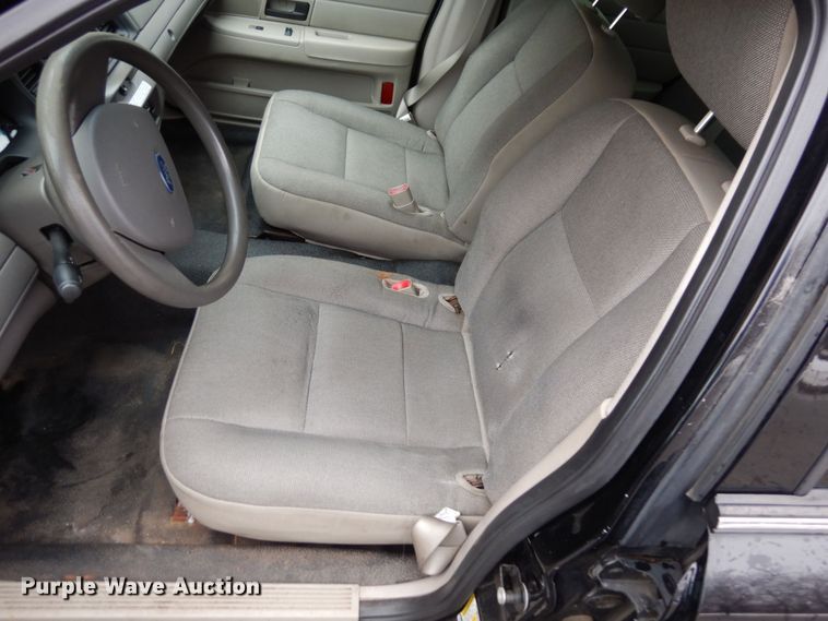 image for item KU9759 2011 Ford Crown Victoria Police Interceptor