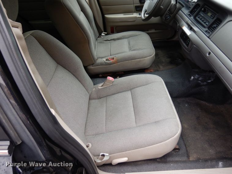 image for item KU9759 2011 Ford Crown Victoria Police Interceptor