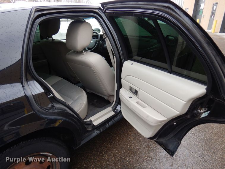 image for item KU9759 2011 Ford Crown Victoria Police Interceptor