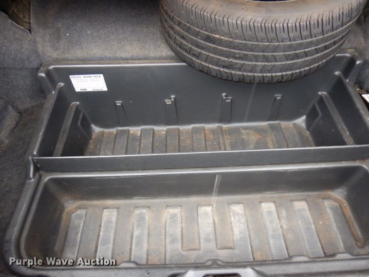 image for item KU9759 2011 Ford Crown Victoria Police Interceptor