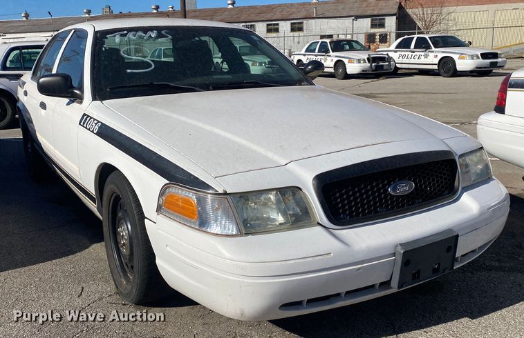 image for item KV9698 2011 Ford Crown Victoria Police Interceptor