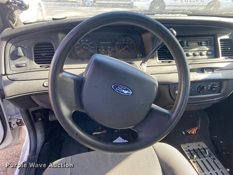 image for item KV9698 2011 Ford Crown Victoria Police Interceptor