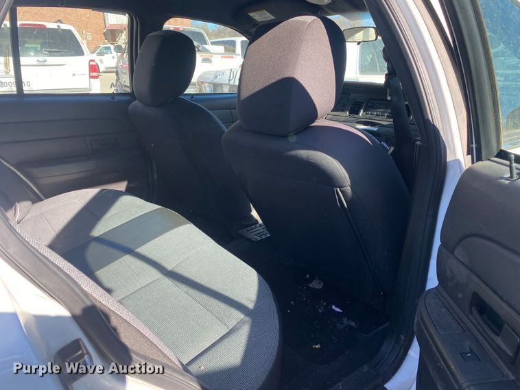 image for item KV9698 2011 Ford Crown Victoria Police Interceptor