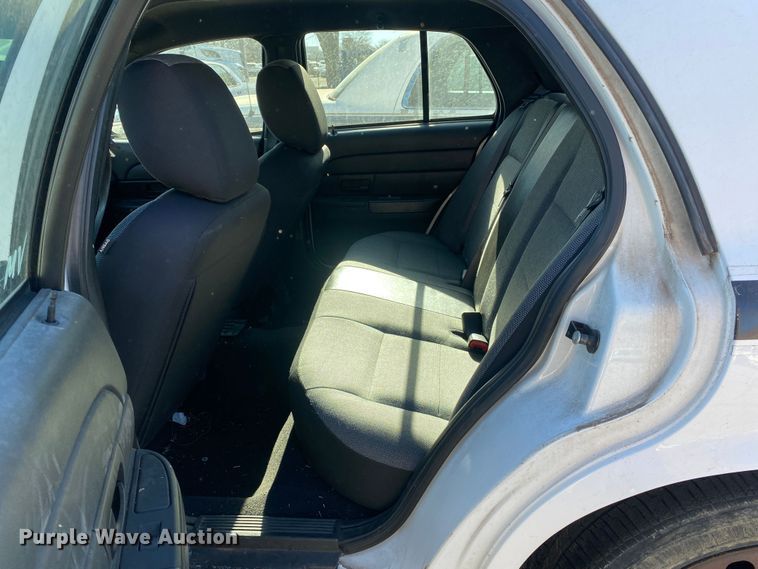 image for item KV9698 2011 Ford Crown Victoria Police Interceptor