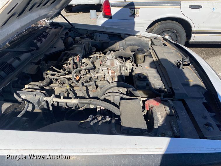 image for item KV9698 2011 Ford Crown Victoria Police Interceptor