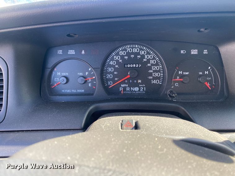 image for item KV9699 2005 Ford Crown Victoria Police Interceptor