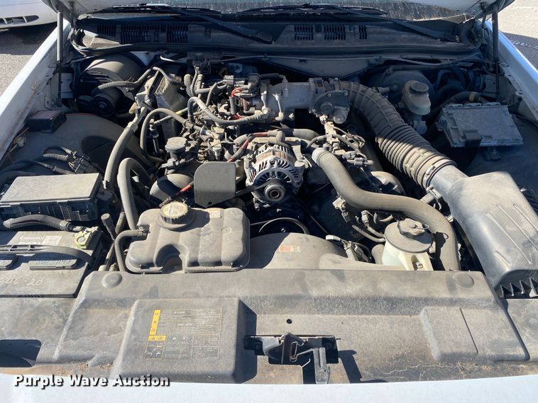image for item KV9699 2005 Ford Crown Victoria Police Interceptor