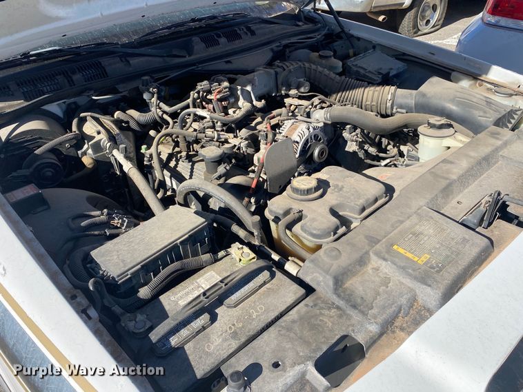 image for item KV9699 2005 Ford Crown Victoria Police Interceptor