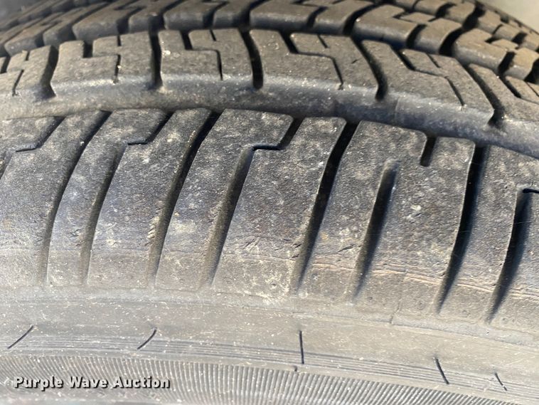 image for item KV9699 2005 Ford Crown Victoria Police Interceptor