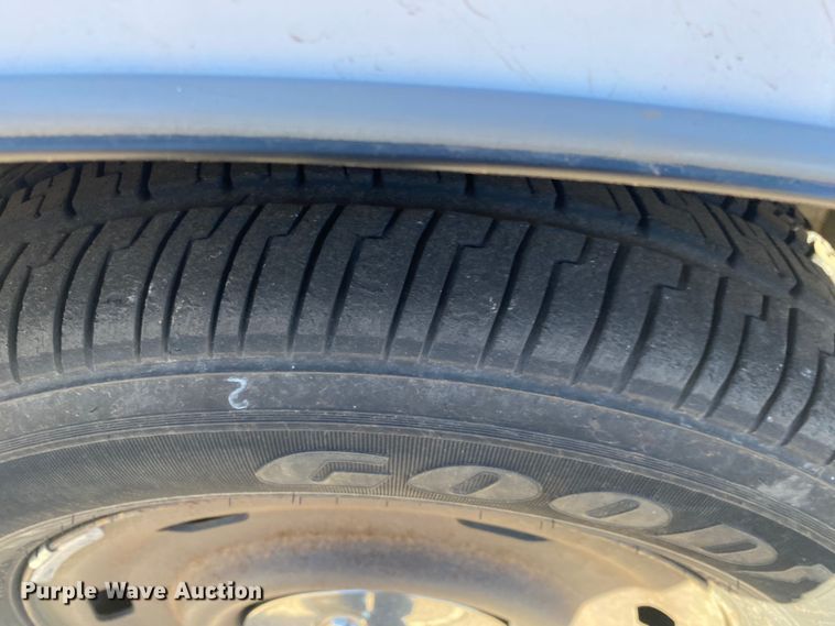 image for item KV9699 2005 Ford Crown Victoria Police Interceptor