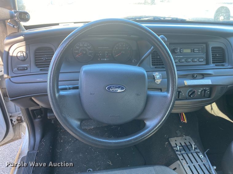 image for item KV9704 2008 Ford Crown Victoria Police Interceptor