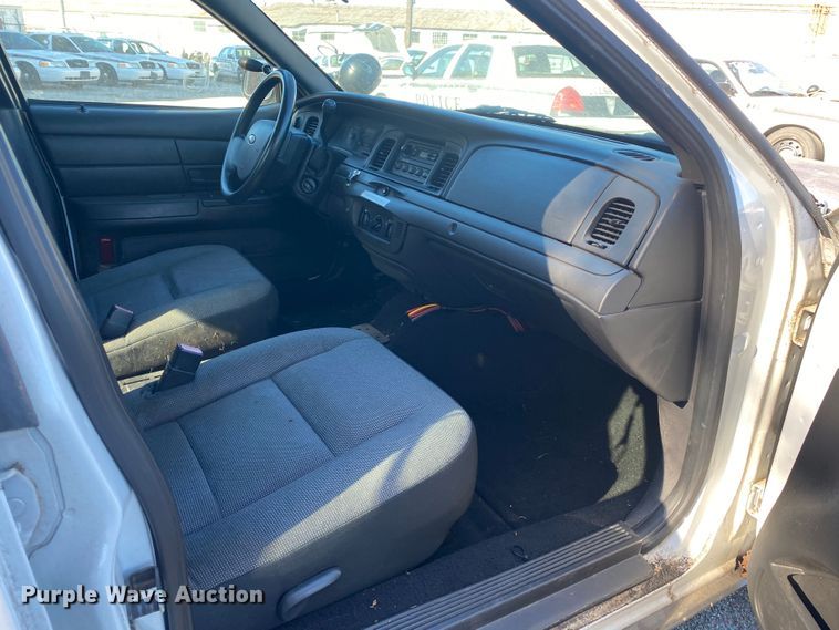 image for item KV9704 2008 Ford Crown Victoria Police Interceptor
