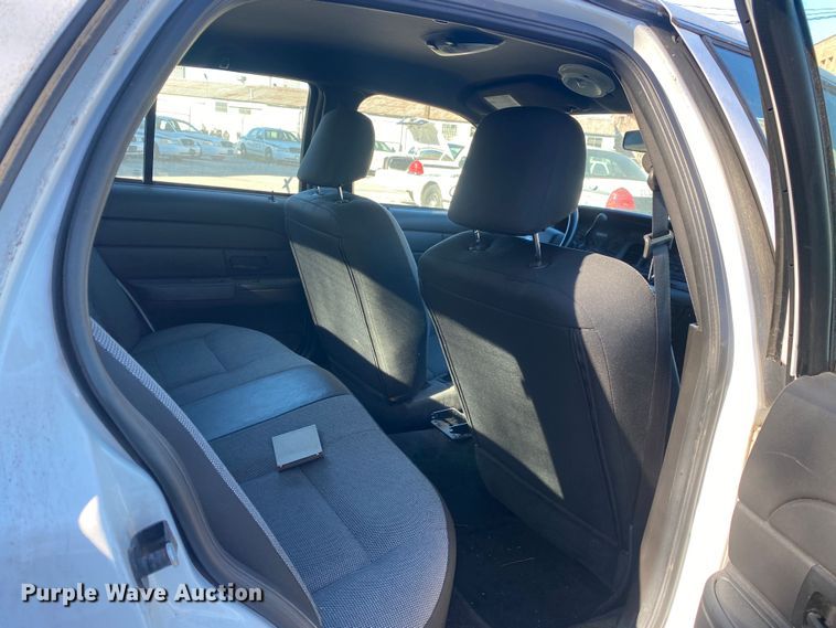 image for item KV9704 2008 Ford Crown Victoria Police Interceptor