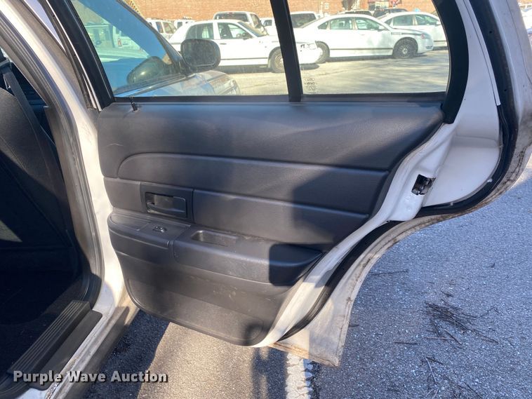 image for item KV9704 2008 Ford Crown Victoria Police Interceptor