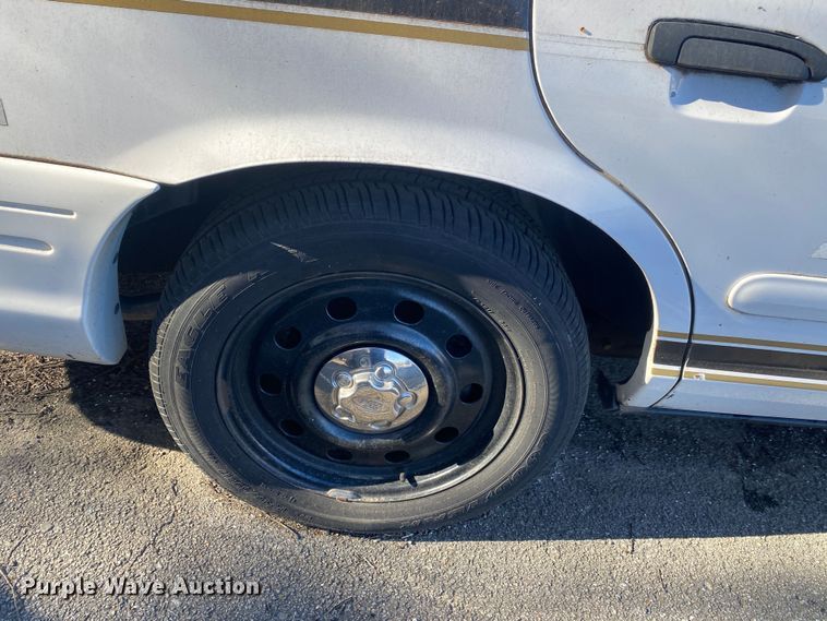 image for item KV9704 2008 Ford Crown Victoria Police Interceptor