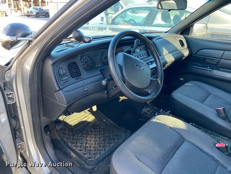 image for item KV9706 2011 Ford Crown Victoria Police Interceptor