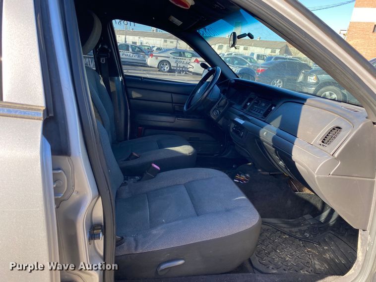 image for item KV9706 2011 Ford Crown Victoria Police Interceptor