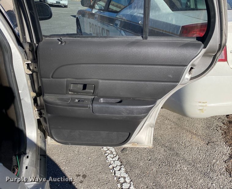 image for item KV9706 2011 Ford Crown Victoria Police Interceptor