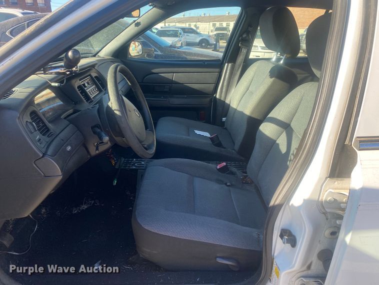 image for item KV9708 2011 Ford Crown Victoria Police Interceptor