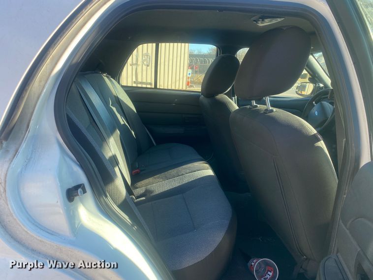 image for item KV9708 2011 Ford Crown Victoria Police Interceptor