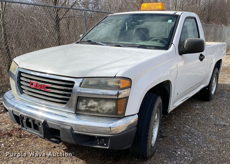 image for item KV9712 2004 GMC Canyon  pickup truck