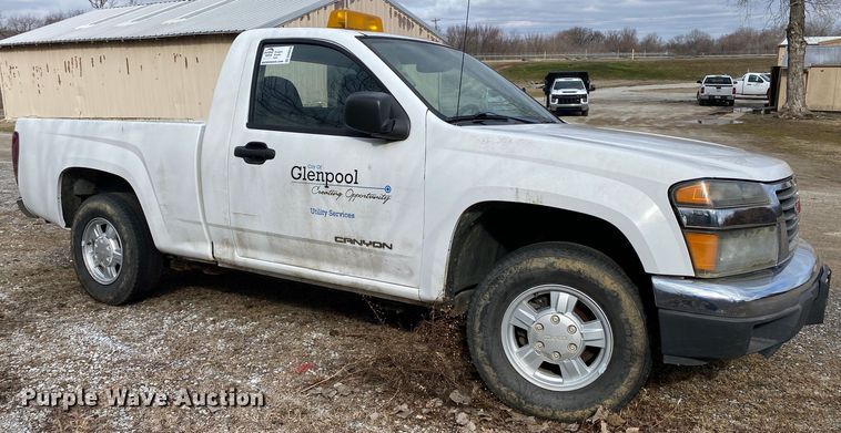 image for item KV9712 2004 GMC Canyon  pickup truck