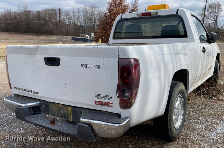 image for item KV9712 2004 GMC Canyon  pickup truck