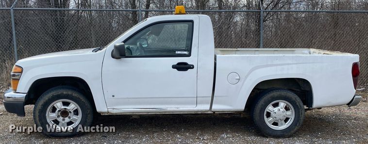 image for item KV9712 2004 GMC Canyon  pickup truck