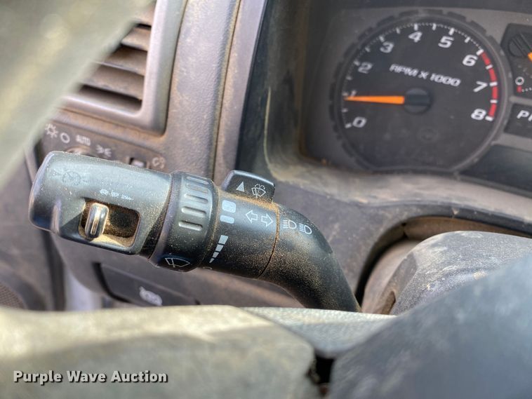 image for item KV9712 2004 GMC Canyon  pickup truck